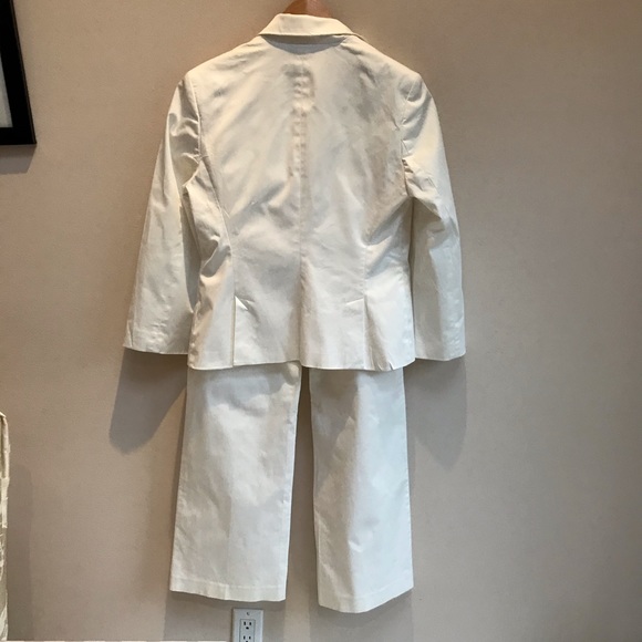 Lord and Taylor white suit - Picture 3 of 8